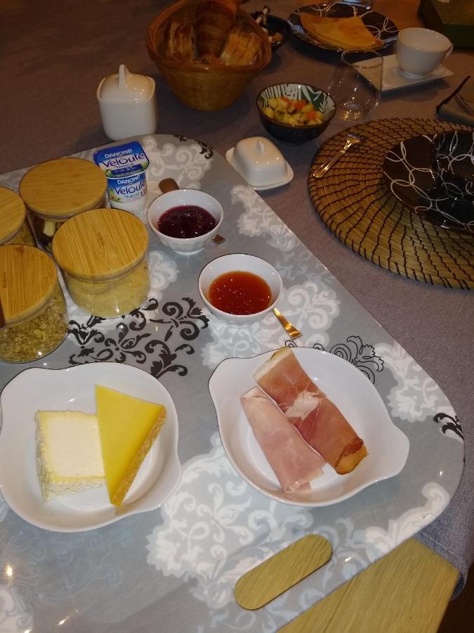 Camphin-en-Pevele Les Agapanthes B&B 외부 사진